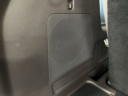 Used 2022 Ford Explorer Platinum w/ Equipment Group 601A image 31