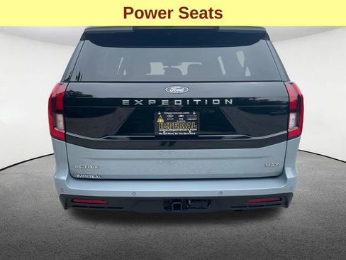 Used 2025 Ford Expedition Max Active RWD image 13