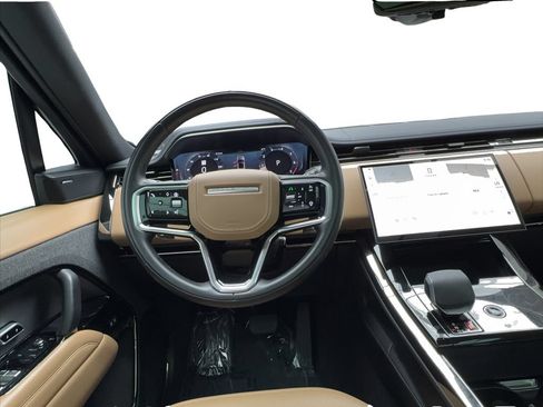 Used 2025 Land Rover Range Rover Sport SE AWD/4WD image 33