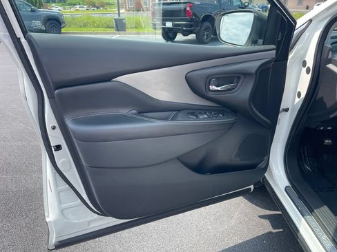 Used 2020 Nissan Murano S w/ Technology Package AWD/4WD image 12