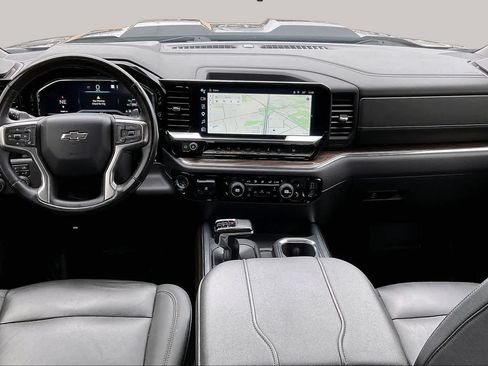 Used 2023 Chevrolet Silverado 1500 LT Trail Boss w/ LT Trail Boss Premium Package AWD/4WD image 15