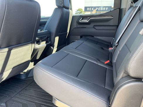 New 2026 GMC Sierra 1500 SLT w/ SLT Premium Package image 13