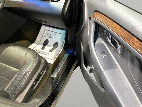 Used 2014 Ford Taurus Limited image 21