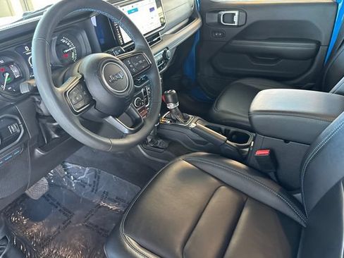 Used 2024 Jeep Wrangler Unlimited Rubicon 4xe AWD/4WD image 2