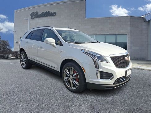 New 2026 Cadillac XT5 Sportv image 2