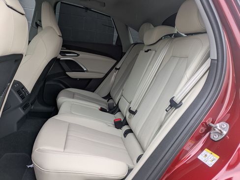 New 2025 Audi Q5 Prestige image 14