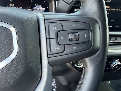 Used 2025 GMC Sierra 1500 SLT AWD/4WD image 35