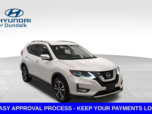 Used 2020 Nissan Rogue SV w/ Sun & Sound Touring Package image 3