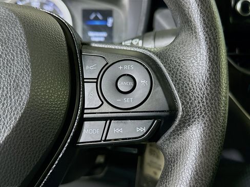Used 2021 Toyota Corolla LE FWD image 17