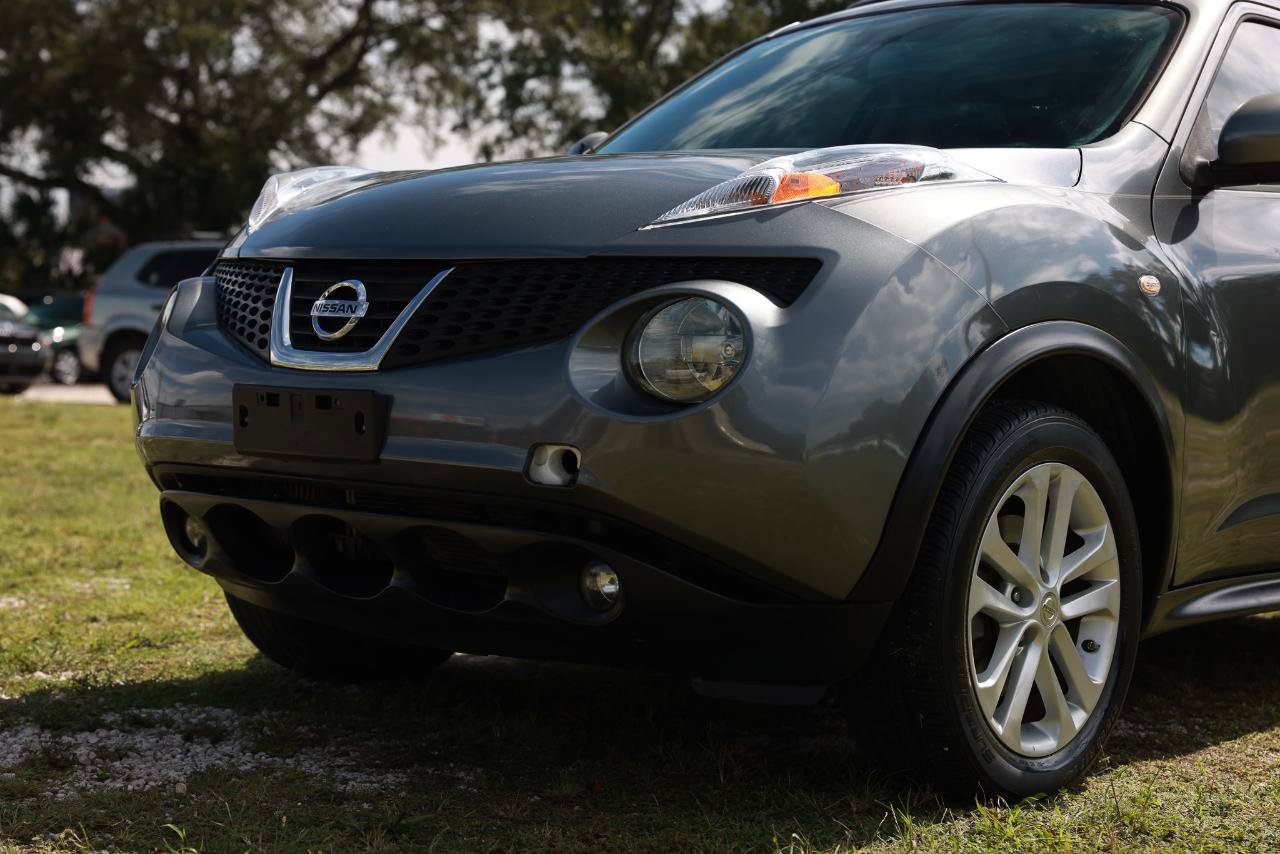 Used 2012 Nissan Juke SL FWD image 26