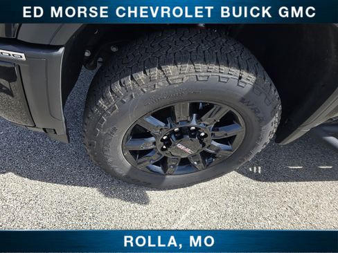 Used 2026 GMC Sierra 2500 AT4 AWD/4WD image 9