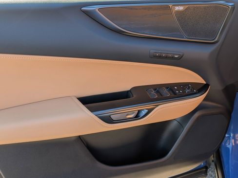 Used 2025 Lexus NX 350h AWD w/ Accessory Package (2T) image 13