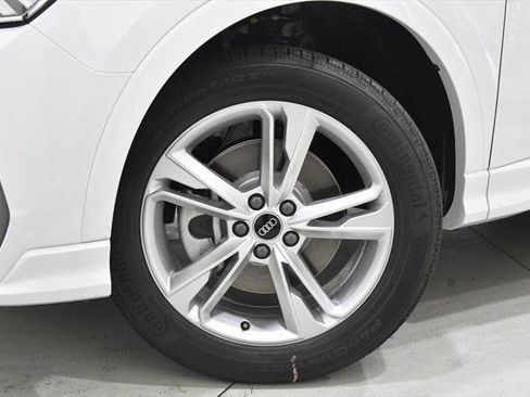 Certified 2024 Audi Q3 2.0T Premium Plus image 12