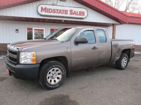 Used 2012 Chevrolet Silverado 1500 W/T image 2