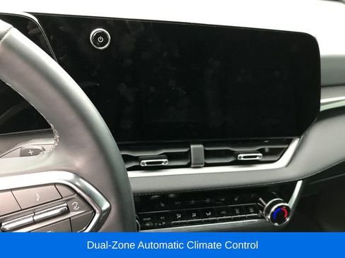 Certified 2025 Chevrolet Equinox LT w/ Convenience Package II image 5