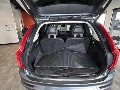 Used 2017 Volvo XC90 T6 Momentum w/ Vision Package AWD/4WD image 29