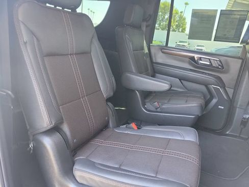 Certified 2026 Chevrolet Suburban High Country AWD/4WD image 26