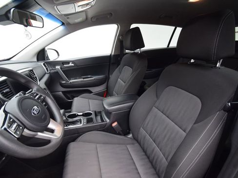 Used 2021 Kia Sportage LX image 17