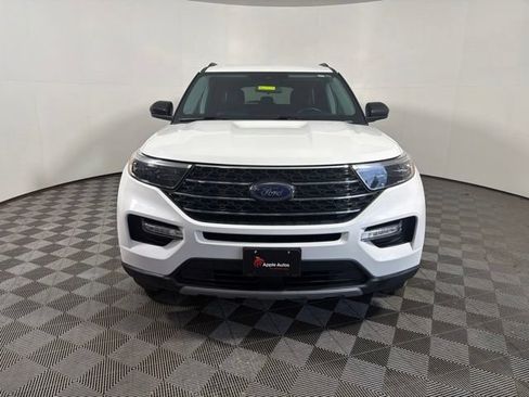 Used 2024 Ford Explorer XLT w/ Equipment Group 202A AWD/4WD image 3