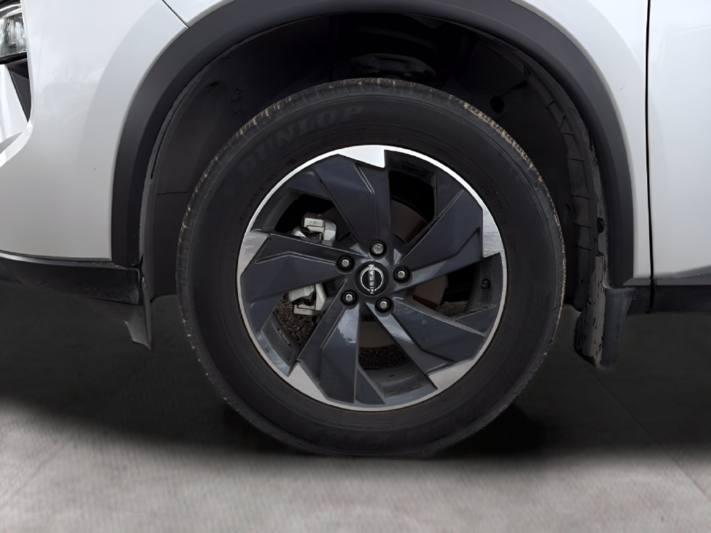 Certified 2025 Nissan Rogue SV w/ SV Premium Package AWD/4WD image 33