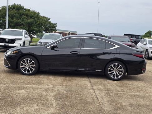 Used 2021 Lexus ES 300h w/ Premium Package FWD image 4