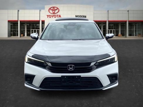 Used 2023 Honda Civic Touring image 2