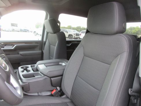 New 2026 GMC Sierra 2500 SLE w/ SLE Value Package; image 14