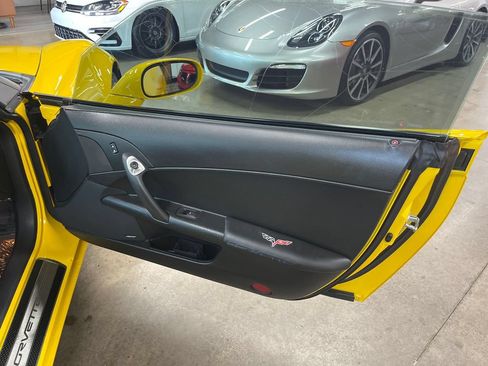 Used 2011 Chevrolet Corvette Grand Sport w/ Preferred Equipment Group RWD image 40