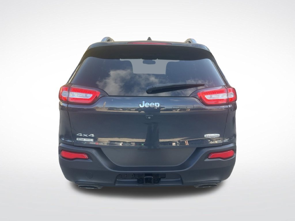 Used 2018 Jeep Cherokee Latitude Plus w/ Comfort/Convenience Group AWD/4WD image 47