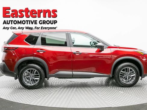 Used 2023 Nissan Rogue S AWD/4WD image 4