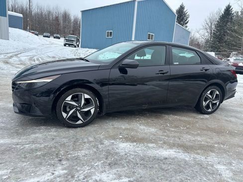 Used 2023 Hyundai Elantra SEL w/ Convenience Package image 14