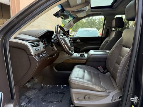 Used 2019 GMC Yukon XL Denali w/ Open Road Package image 12