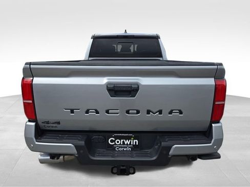 Used 2024 Toyota Tacoma TRD Off-Road w/ TRD Off Road Upgrade Package AWD/4WD image 11