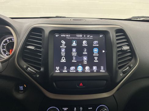 Used 2016 Jeep Cherokee 75th Anniversary image 24