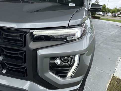 Used 2023 GMC Canyon Elevation w/ Convenience Package RWD image 12