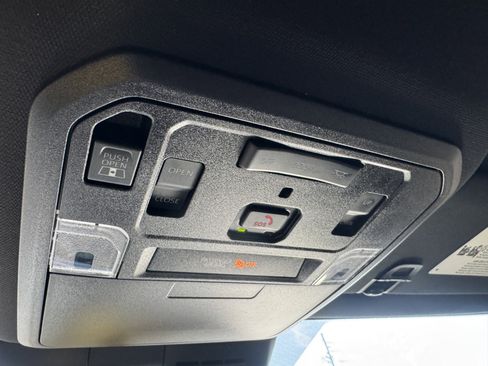 Used 2024 Toyota Tacoma TRD Off-Road w/ TRD Off Road Upgrade Package image 31