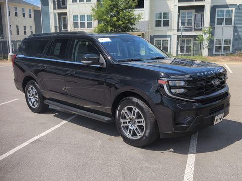 Certified 2025 Ford Expedition Max Active RWD image 2