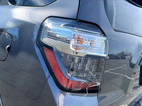 Used 2023 Toyota 4Runner SR5 Premium image 28