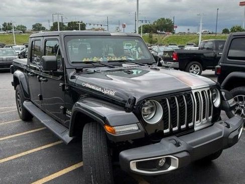 Used 2021 Jeep Gladiator Overland w/ Popular Equipment Package AWD/4WD image 2