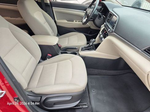 Used 2019 Hyundai Elantra Value Edition w/ Winter Weather Package FWD image 12