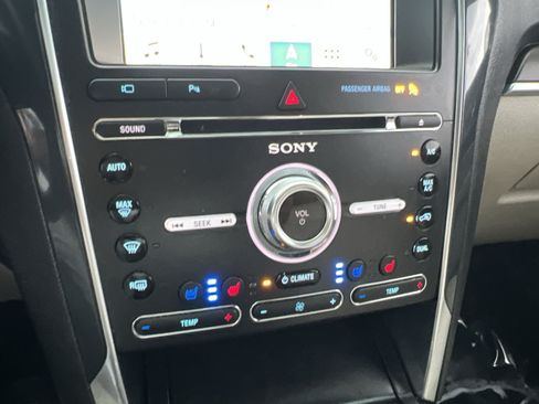 Used 2018 Ford Explorer Limited FWD image 20