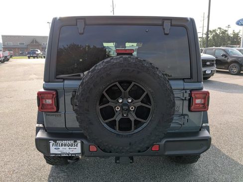 Used 2025 Jeep Wrangler Unlimited Sport AWD/4WD image 6