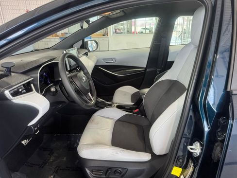 Used 2020 Toyota Corolla XSE image 16