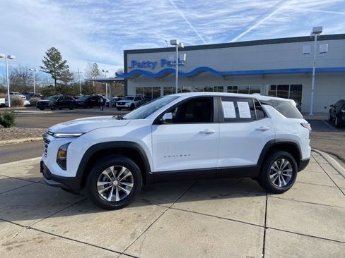 Used 2025 Chevrolet Equinox LT image 5