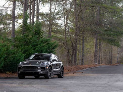 Used 2017 Porsche Macan GTS image 42