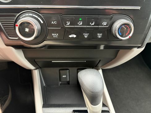 Used 2013 Honda Civic LX image 24