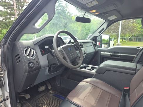 Used 2016 Ford F250 XLT w/ FX4 Off-Road Package AWD/4WD image 10