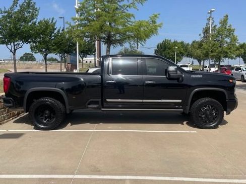 Used 2025 Chevrolet Silverado 3500 High Country w/ High Country Premium Package AWD/4WD image 5