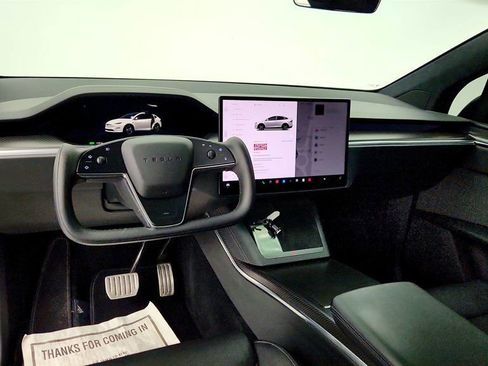 Used 2022 Tesla Model X Plaid image 12