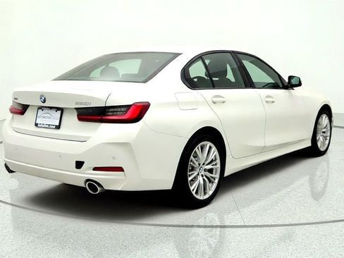 Used 2023 BMW 330i xDrive Sedan w/ Premium Package AWD/4WD image 5